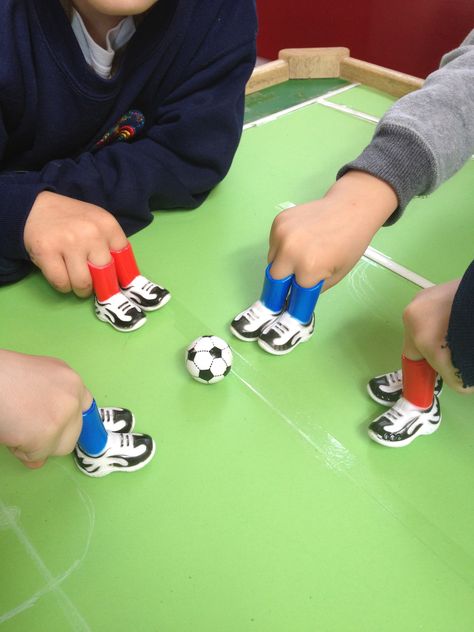 Voetbalspel Football Eyfs Activities, Finger Gym Ideas, Finger Dexterity Activities, Fine Motor Activities Eyfs Finger Gym, Finger Gym Activities Eyfs, Finger Gym Activities, Abc Does, Finger Games, Finger Gym