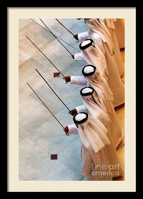 Emirati Culture Aesthetic, Emirati Culture, Uae Culture, Mens Dance, Arab Culture, American Theme, Arab World, Horse Artwork, Photography Styles