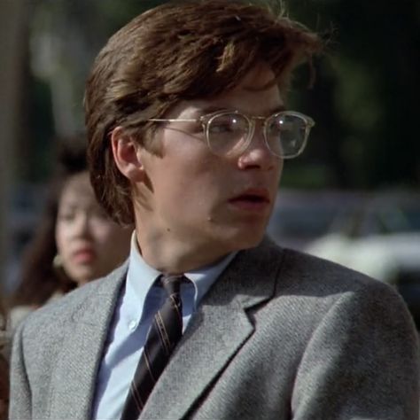 Young Jason Bateman, Jason Bateman Arrested Development, Jason Bateman 80s, Michael Bluth, Michael Cera, Jason Bateman, Arrested Development, Wearing Glasses, Hot Actors