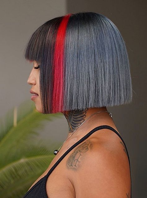 Grey And Red Hair, Bob Balayage, One Length Bobs, Haircuts Trending, Color Block Hair, Bob Hair Color, Split Dyed Hair, Cool Hairstyles For Girls, Creative Hair Color