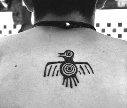 Aztec bird tattoo Navajo Tattoo For Women, Aztec Bird Tattoo, Tattoo On Upper Back, Navajo Tattoo, Aztec Bird, Spiritual Tattoo, Supernatural Dr, Aztec Tattoos, Henna Body Art