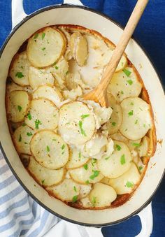 Old Fashioned Scalloped Potatoes - Alison's Allspice Old Fashioned Scalloped Potatoes, Ham Roast, Best Scalloped Potatoes, Creamy Scalloped Potatoes, Roast Beef Dinner, Pasta Shrimp, Scalloped Potato, Potato Side Dish, Scalloped Potato Recipes