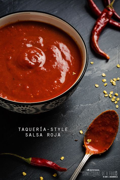 Roja Hot, Mexican Salsa Recipes, Salsa Guacamole, Salsa Sauce, Mexican Salsa, Hot Sauce Recipes, Spicy Salsa, Food Photography Props, Turkey Recipe