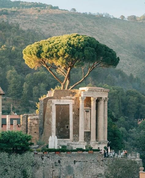 Tivoli Italy, 2023 Moodboard, Mediterranean Aesthetic, Moodboard Inspiration, Voyage Europe, Art Antique, October 4, Jolie Photo, Beautiful Architecture