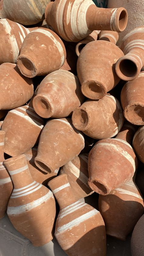 Terra cotta pots in a shop outside Cairo Terra Cotta Aesthetic, Terracotta Aesthetic, Terracotta Pink, Terra Cotta Pots, Bug Repellent, Red Sea, Aesthetic Images, Terracotta Pots, World Market