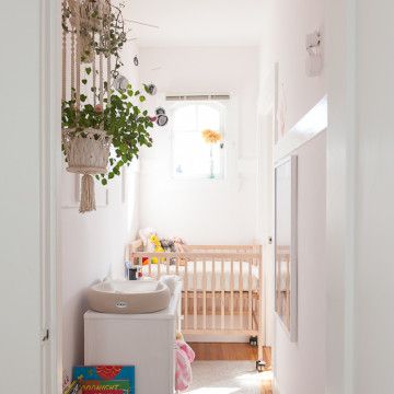 Nursery Inspiration Small Space Baby, Nursery Ideas Boy, Tiny Nursery, Grown Up Bedroom, Small Baby Room, Small Space Nursery, Small Nursery, Baby Room Lighting, Small Nurseries