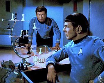 Max Chappell spent a lifetime developing an outlandish 3D chess game and selling it at Star Trek conventions. King And Queen Images, Ethos Pathos Logos, Kirk And Spock, 3d Chess, Leonard Mccoy, Star Trek Convention, Star Trek Wallpaper, Spock And Kirk, Star Trek 1