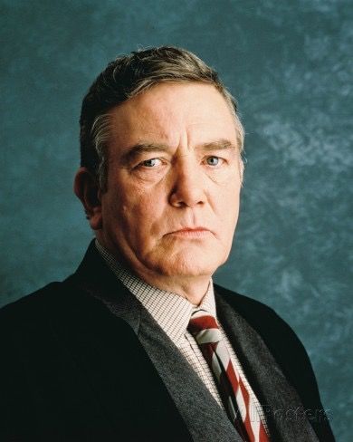 Albert Finney, Erin Brockovich, Poster Sizes, Tom Jones, People Of Interest, Opera Singers, Portrait Images, British Actors, Movie Photo