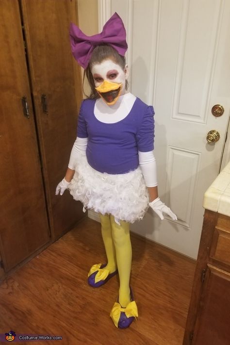 Veronica: My daughter wanted to be Daisy Duck this year. I made her bottom half pout of a pair of white shorts and white feather boas I purchased at Dollar Store.... Diy Daisy Duck Costume, Duck Costume Diy, Daisy Costume Diy, Free Costume Sewing Patterns, Daisy Duck Outfit, Daisy Duck Halloween Costume, Daisy Duck Halloween, Dress Sewing Patterns Easy, Daisy Duck Costume