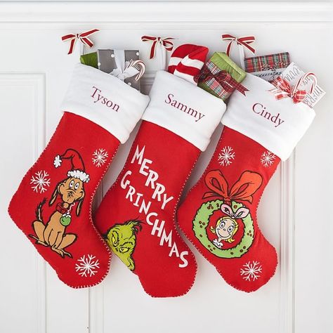 Christmas Stockings Ideas, Grinch Christmas Party, Decorated Stockings, Family Christmas Stockings, Diy Stockings, Grinch Christmas Decorations, Christmas Stockings Diy, Grinch Stole Christmas, Christmas Wonderland