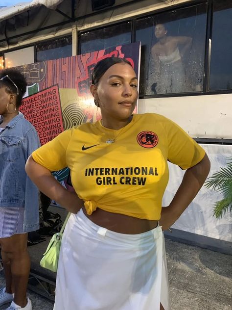 Paloma Elsesser Style, Plus Size Festival Outfit, Summer Outfits Plus Size, Paloma Elsesser, Soccer Tournament, Vibrant Energy, Play Soccer, Plus Size Summer, Aesthetic Outfit