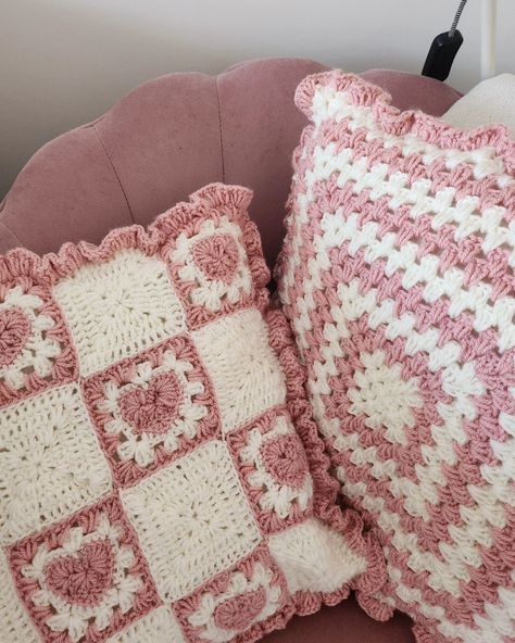 Heart granny square pillow 🩷◻️ and another pillow done!!! ✨️ . . . My cats are photobombing 90% of my photos 😿🫶 . . . . . #crochetpillow #handmadepillow #crochetdecor #pinkandwhite #crochetlove #crochetaddict #crochetdesign #crochetinspiration #crochetcreations #crochetartist #crochetproject #crochetpattern #crochetlife #crochetlovers #crochetfun #crochetcraft #crochetart #crochetcommunity #crochettherapy #crochetobsessed #pink #white #crochet #pillow #handmade #pillowcase #pinkandwhite Granny Square Crochet Pattern Pillow, Crochet Pillow Cover Granny Square, Crochet Pillow Aesthetic, Pink Granny Square Blanket, Crotchet Pillow, Cute Crochet Pillow, Granny Square Pillow Cover, Crochet Granny Square Pillow, Crochet Heart Pillow