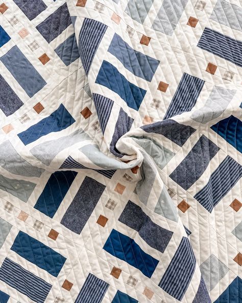 Check out my Weavers Cottage quilt that I made for my friends baby! This scrappy baby version of Weavers Cottage uses a fat quarter bundle from Peony Pedal Quilts. This modern quilt is the perfect little baby quilt - I'm so happy with how it turned out!   -Running Stitch Quilts Scrappy Blue Quilts, Mens Quilt Patterns, Boy Baby Quilt Ideas, Quilts For Boys Ideas, Boy Quilts Ideas, Quilt Patterns For Boys, Quilts For Men, Fat Quarters Baby Quilt, Quilts For Men Patterns