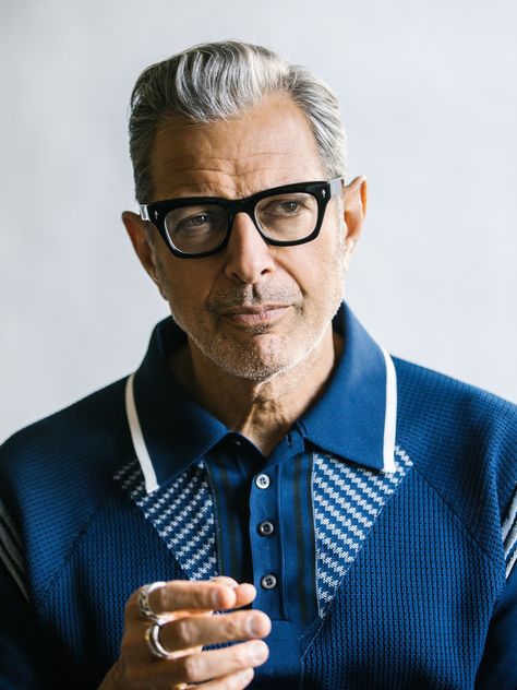 Jeff Goldblum's Guide to Finding the Right Glasses Stylish Glasses For Men, Cheap Eyeglasses, Mens Eye Glasses, Older Mens Hairstyles, Jeff Goldblum, Mens Glasses Fashion, Hairstyles With Glasses, Mens Glasses Frames, New Blouse Designs