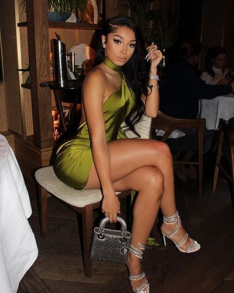 Cors💕 on Instagram: "Then God made the Sagittarius;" Green Dress Silk, Dinner Dress Outfit, Lime Green Outfits, Silk Dresses Outfit, Outfits For Dinner, Green Dress Outfit, Vacation Dinner, Lime Green Dress, Green Silk Dresses