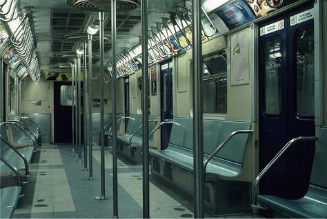 Subway Train Interior, Orv Aesthetic, Subway Interior, Nyc Train, Flash Point, 3d Modeling Tutorial, Background Green, New York Subway, Subway Train