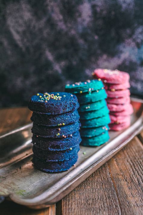 Blue Spirulina Cookies, Spirulina Cookies, Colourful Cookies, 5 Ingredient Cookies, Tech Company, Bake Cookies, Butterfly Pea, Fruit Tart, Vegan Dessert Recipes