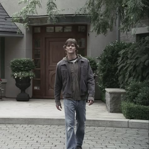 Sam Winchester Outfit, Winchester Outfit, Sam And Gabriel, Supernatural Sam Winchester, Supernatural Dr, Sammy Winchester, Supernatural Tv Show, Love Sam, Supernatural Sam