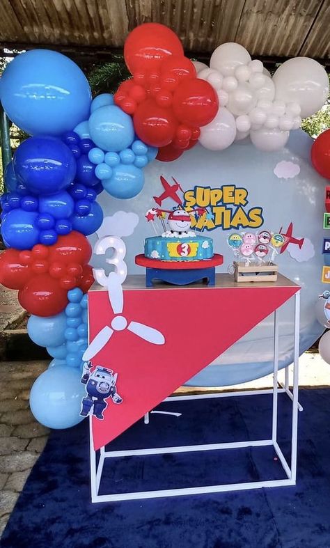 Super Wings Birthday Party Decorations, Superwings Party, Home Birthday Decorations, Super Wings Birthday Party, Mesa Candy Bar, Airplane Birthday Party Decorations, Wings Party, Balloon Arch Diy, 3rd Birthday Boys