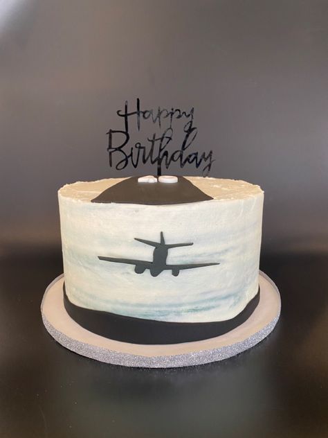 Plane cake, Aviation Aviation Cake Ideas For Men, Plane Cake For Men, Pilot Cake Ideas, Airplane Cake For Men, Aviation Cake Ideas, Pilot Birthday Cake, Plane Cake, Pilot Life, Pilots Birthday