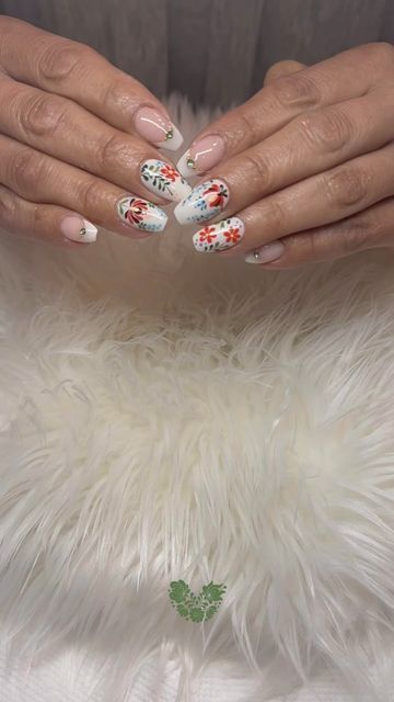 Akiko 💅🏼 Nail Artist on Instagram: "“Hungarian Folk Art Flowers” turned really pretty nail design ✨🇭🇺✨ * * * #floral #flowernails #hungary #budapest #nails2inspire #handpaintednailart #akikonailschicago #chicagonails #chicagonailartist #3dnails #hungarianfolkart #ballerinanails #coffinnails #almondnails #hungarianfloral #フラワーネイル #おしゃれネイル #手描きネイル #手描きアート #シカゴ #ハンガリーネイル #美甲" Hungarian Folk Art Flowers, Nail Design Floral, Flower Nail Design, Hungarian Folk Art, Hungary Budapest, Folk Art Flowers, Flower Nail Designs, Art Flowers, Artist On Instagram