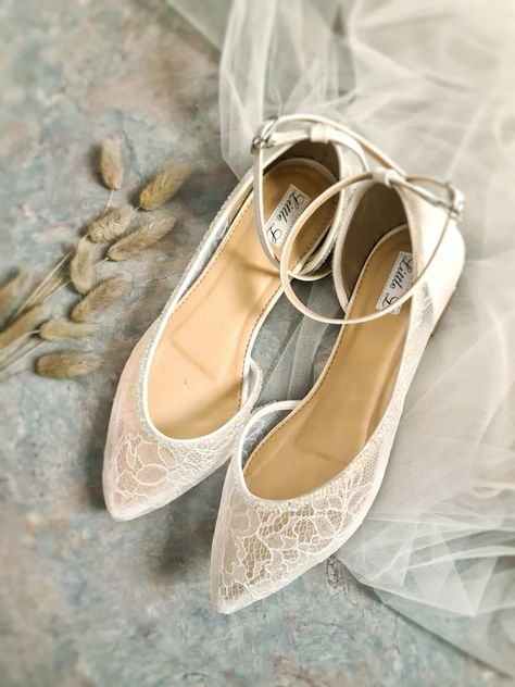 Wedding Shoes Brides Wedding Bridal Rhinestone Open Lace | Etsy Wedding Flats For Bride, Bride Flats, Comfy Wedding Shoes, Comfortable Bridal Shoes, Bride Sandals, Bridal Accesories, Custom Heels, Wedding Shoes Comfortable, Bridal Flats