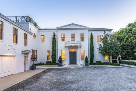 Developer Behind Gwyneth Paltrow’s Home Lists L.A. Spec House for $33 Million - WSJ Usonian House, Brentwood California, Window Grids, Estate Design, Marble Staircase, Glass Pool, Garden Bathroom, Studios Architecture, Windsor Smith