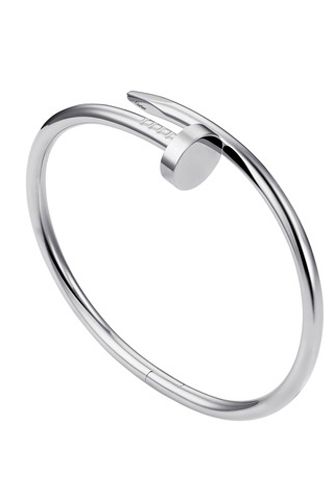 Cartier's New IT Bracelet....Nails!  Very cool...would love one of these! ;-) Cartier Nail Bracelet, Nail Bangle, Bracelet Cartier, Bracelet Trendy, Black Hills Gold Jewelry, Nail Bracelet, Silver Nail, Cartier Bracelet, Arm Jewelry