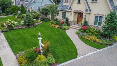 ho-ho-kus-new-jersey-landscape-design-front-yard-landscape-1 Nj Landscaping Ideas, New Jersey Landscaping Ideas, Small Front Yards, Design Yard, Front Yard Patio, Front Landscape, Front Lawn Landscaping, Trees For Front Yard, Front Yards Curb Appeal