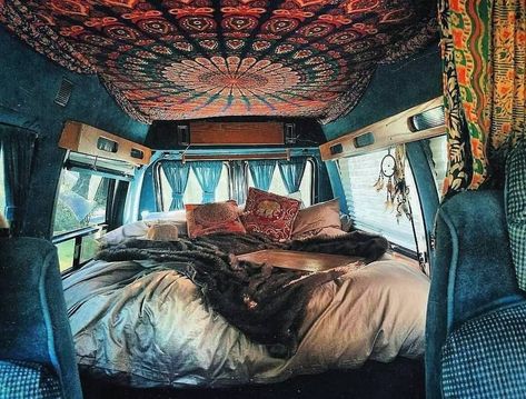 Epic 13+ Inspiration of Van Life Hippie Bohemian Style Ideas https://camperlife.co/2019/05/11/13-inspiration-of-van-life-hippie-bohemian-style-ideas/ Bohemian style typically resembles Eastern interiors like Moroccan, and that means you may enjoy bright colours and patterns. Teardrop Camper Interior, Hippie Camper, Kombi Home, Quitting Job, Bus Life, Hippie Van, Bank Accounts, Teardrop Camper, Van Living