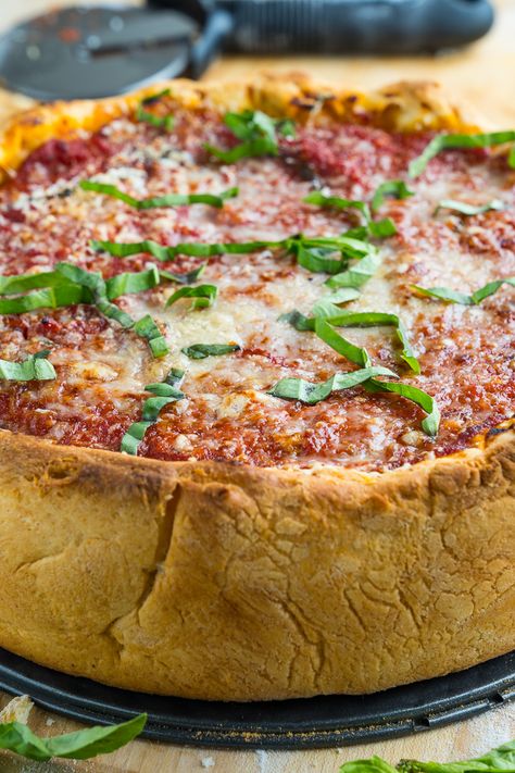 Deep Dish Pizza Chicago Style Deep Dish Pizza, Deep Dish Pizza Recipe, Chicago Deep Dish Pizza, Chicago Style Pizza, Homemade Dough, Pizza Pie, Deep Dish Pizza, Pizza Rolls, Deep South