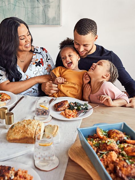 Family At Restaurant Photography, Restaurant Family Photoshoot, Family Dinner Photography, Canon Curry, Family Eating Together, St Gemma, Stephen Curry Ayesha Curry, Stephen Curry Family, 16 Shots