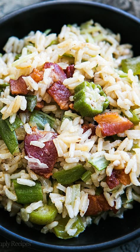 Okra Pasta Recipes, Okra And Bacon Recipes, Okra Side Dish Recipes, Okra Rice Pilaf, Meals With Okra, Okra Side Dish, Okra Perloo, Okra Meals, Okra Rice Recipes