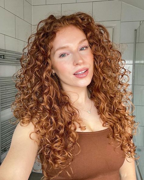 Curly Hair Styles Long, Curly Ginger Hair, Curly Hairstyles Ideas, Hair Long Curly, Long Curly Hairstyles, Curly Hair Long, Girl Hair Colors, Natural Red Hair, Red Curly Hair