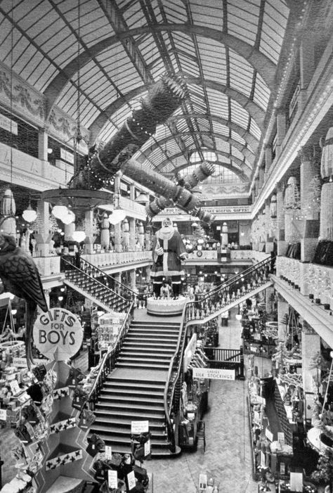 Liverpool Christmas, Liverpool Pictures, Liverpool Library, Liverpool Retro, Liverpool Photos, Liverpool Chinatown, Liverpool Cathedral, Liverpool One, Charlotte Street