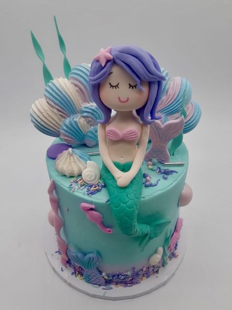 Small Mermaid Cake, Birthday Cake Mermaid, Cake Mermaid, Art Birthday Cake, Mermaid Birthday Cakes, Mermaid Cakes, Art Birthday, 6th Birthday Parties, Mermaid Birthday