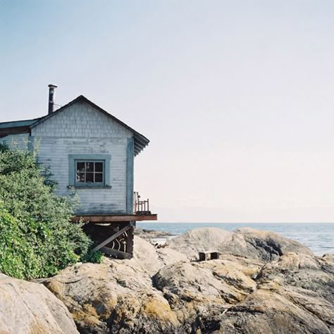 Home By The Sea, Cottage By The Sea, House By The Sea, Coastal Living Rooms, Seaside Cottage, Beach Shack, The Great Escape, Beach Homes, Cabins And Cottages