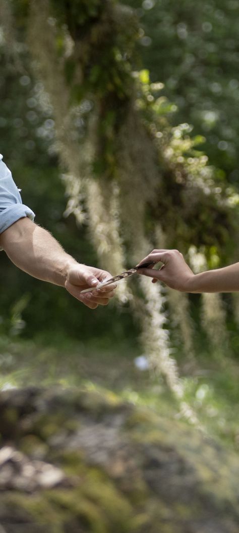 Tate And Kya Where The Crawdads Sing, Kya And Tate Aesthetic, The Crawdads Sing, Where The Crawdads Sing Tate And Kya, Where The Crawdads Sing Marsh, When The Crawdads Sing Aesthetic, Were The Crawdads Sing Aesthetic, Where The Crawdads Sing Tate, Where The Crawdads Sing Wallpaper