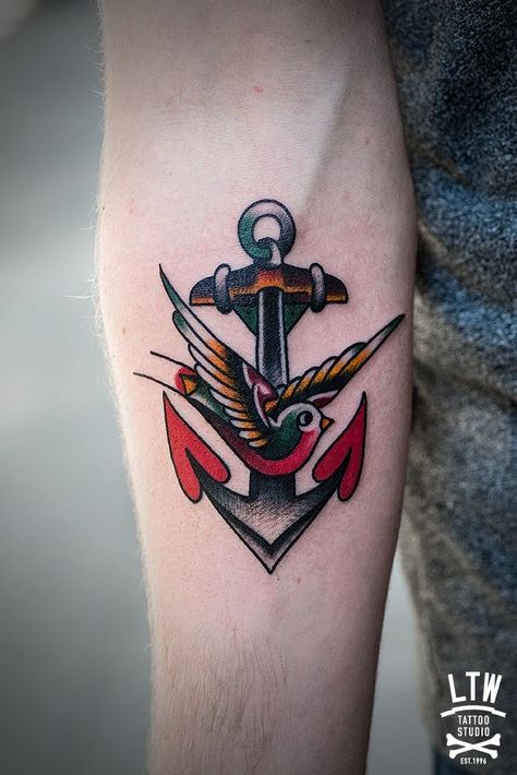 Pink Floyd Tattoo Art, Lakes Tattoo, Great Lakes Tattoo, Traditional Tattoo Man, Globe Tattoos, Vintage Style Tattoos, Traditional Tattoo Old School, Sailor Tattoos, Traditional Tattoo Inspiration