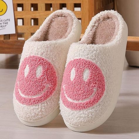 Women and Men Cute Smile Face Slippers，Retro Happy Face Slippers Warm Soft Plush Slip-on Preppy House Slippers for Winter Indoor Outdoor Soft Cushion Non-slip Fuzzy Flat Slippers Cartoon Smiley Face, Bow Season, Cartoon Smile, Fluffy Cushions, Flannel Fashion, Pink Slippers, Cute Flats, Warm Slippers, Smiley Faces