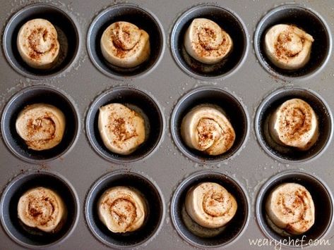 Easy Muffin Tin Recipes, Cinnamon Buns Recipe, Easy Cinnamon Rolls, Easy Cinnamon Rolls Recipe, Cinnamon Bun Recipe, Caramel Rolls, Cinnamon Rolls Easy, Best Cinnamon Rolls, Buns Recipe