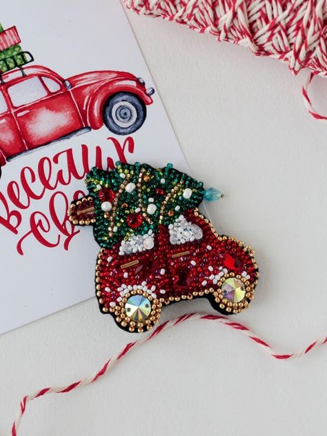 Brooch Embroidery, Diy Bead Embroidery, Kit Christmas, Christmas Car, Jewelry Making Kit, Christmas Bead, Natural Art, Beading Needles, Bead Embroidery Jewelry