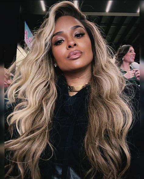 Ciara Wedding Hair, Victoria Monet Blonde, Ash Blonde Balayage Black Women, Savannah James Hair, Blonde Balayage On Black Women, Dark Skin With Blonde Hair, Ciara Blonde, Black Women Blonde Highlights, Blonde Hair On Mexican Women