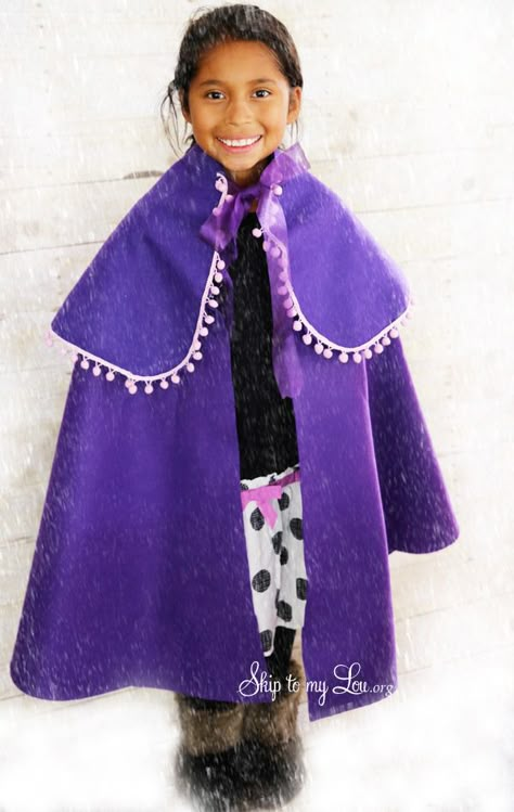 This No Sew Frozen Cape can be made in about 15 mins and requires no sewing! Anyone can make it! www.skiptomylou.org #frozen #DIYfrozencape #DIY Halloween Party Appetizers Easy, Halloween Themed Appetizers, No Sew Cape, Holiday Appetizers Christmas, Thanksgiving Side Dishes Healthy, Halloween Appetizers Easy, Best Thanksgiving Side Dishes, Thanksgiving Side Dishes Easy, Halloween Party Appetizers