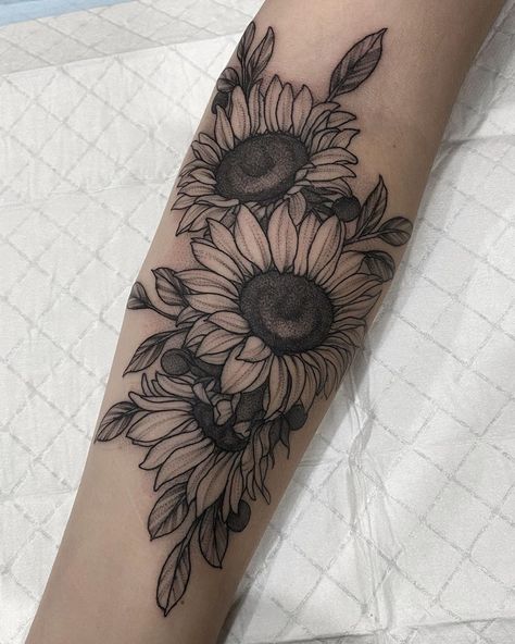 Rachel Tattoo, Arm Cover Up Tattoos, Gothic Tattoos, Girl Shoulder Tattoos, Sunflower Tattoo Sleeve, Sunflower Tattoo Shoulder, Inner Bicep Tattoo, Daffodil Tattoo, Flower Tattoo Ideas