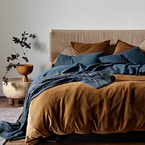 Moody Bedrooms, Natural Wood Bed, Velvet Quilt Cover, Dark Blue Bedrooms, Bed Quilt Cover, Brown Bedroom, Quilt Covers, Velvet Quilt, Farmhouse Ideas