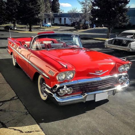 1959 Chevrolet Impala Convertible, Old Cool Cars, Old Convertible Cars, Classic Impala, 58 Impala, 80s Car, Impala Convertible, Vintage Cars 1950s, 60s Cars