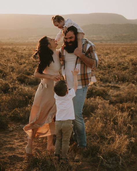 Golden Hour Family session | Eeve Photography | storytelling family photography | family pose ideas Outdoor field photoshoot Fall Pictures Photo Shoots, Desert Photoshoot Ideas Family, Industrial Family Photoshoot, Family Field Pictures, Family Field Photoshoot, Family Pose Ideas, Family Farm Photos, Golden Hour Family Photos, Desert Photoshoot Ideas