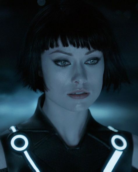 Olivia Wilde Tron Legacy, Quorra Tron, Olivia Wilde Tron, Tron Art, Tron Uprising, Captain Marvel Carol Danvers, Vaporwave Wallpaper, Tron Legacy, Halloween Monster