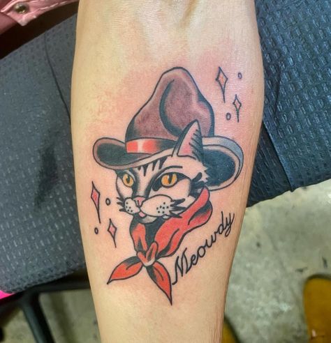 Cowboy Cat Tattoo, Cowboy Hat Tattoo, Cat Portrait Tattoos, Drawing Traditional, Cowboy Tattoos, Kitty Tattoo, Birthday Tattoo, Portrait Tattoos, Tattoo Apprentice